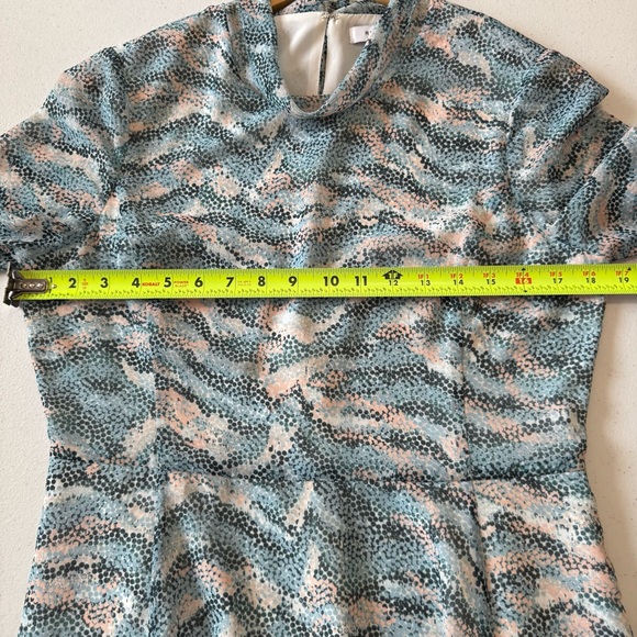 REISS Somerset Printed Dress Soft Green 8 - Picture 11 of 16